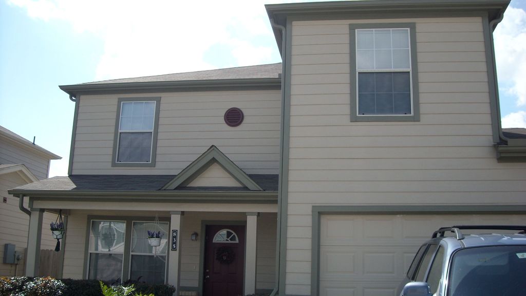 835 Grand Plains Dr, Houston, TX 77090