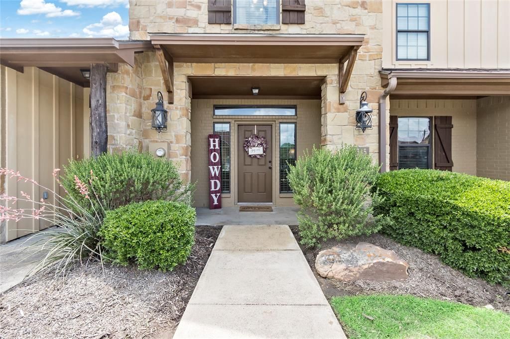 3345 Lieutenant Ave, College Station, TX 77845