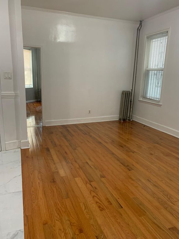 94XX 86th Rd, Woodhaven, NY 11421