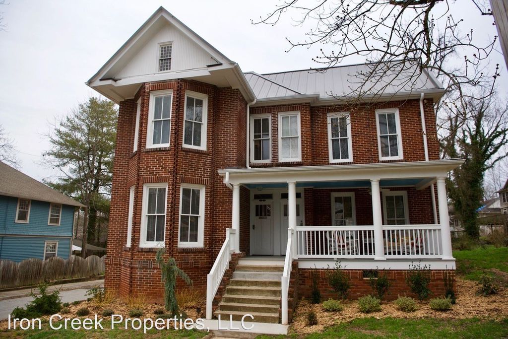 17 Bearden Ave, Asheville, NC 28801