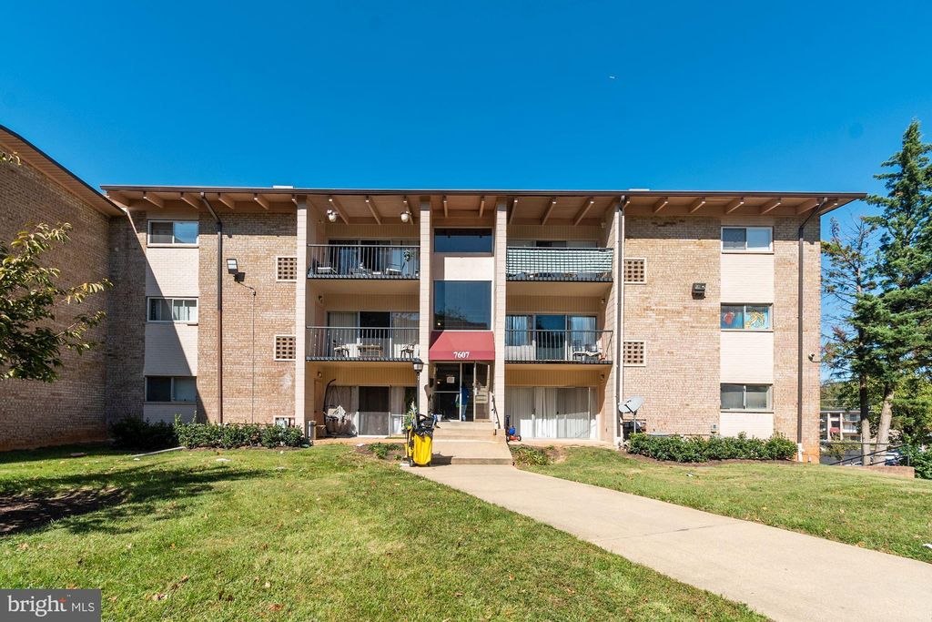 7607 Fontainebleau Dr #2362, Hyattsville, MD 20784