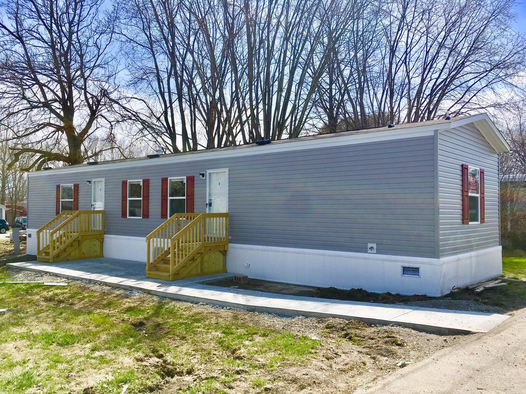 439 Morrow Rd, South Lebanon, OH 45065