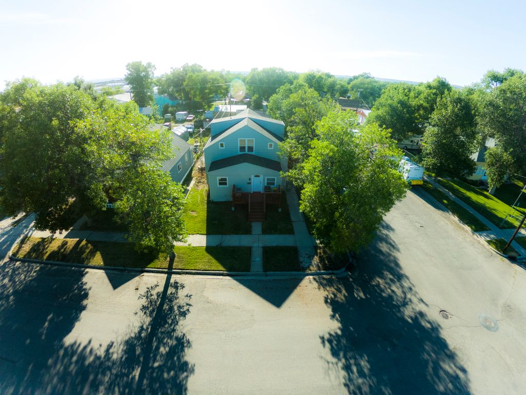 20 4th Ave, Laurel, MT 59044