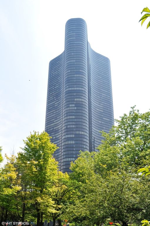 505 N Lake Shore Dr #1015, Chicago, IL 60611