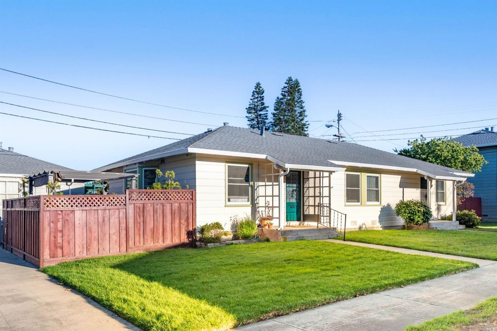 108 Brush St #B, Alameda, CA 94501