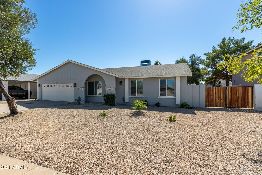 2353 E Hampton Ave, Mesa, AZ 85204