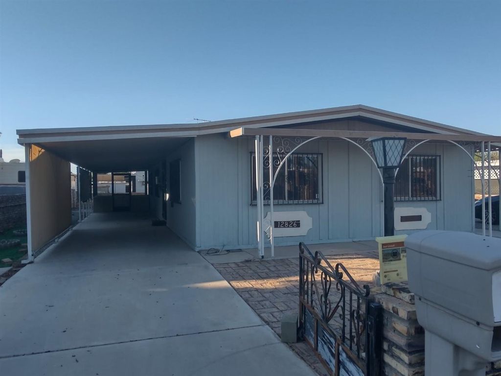 12826 E  37th St, Yuma, AZ 85367