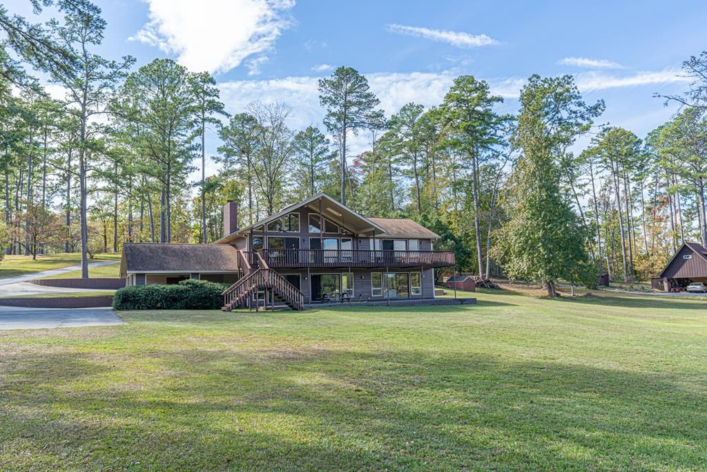 287 W Lakeview Dr, Milledgeville, GA 31061 See Est. Value, Schools & More