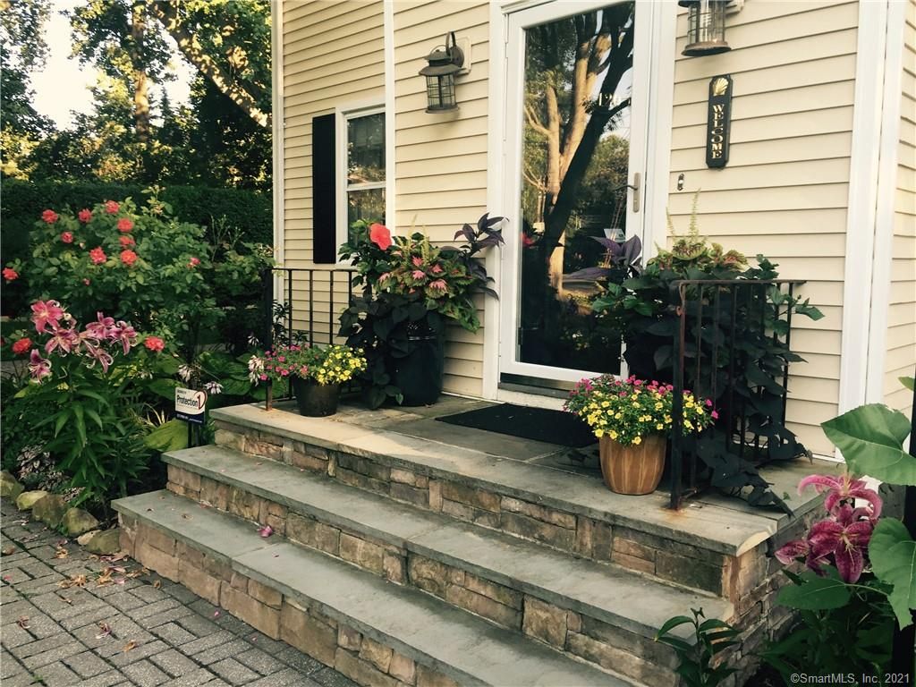 120 Midland St, Bridgeport, CT 06605