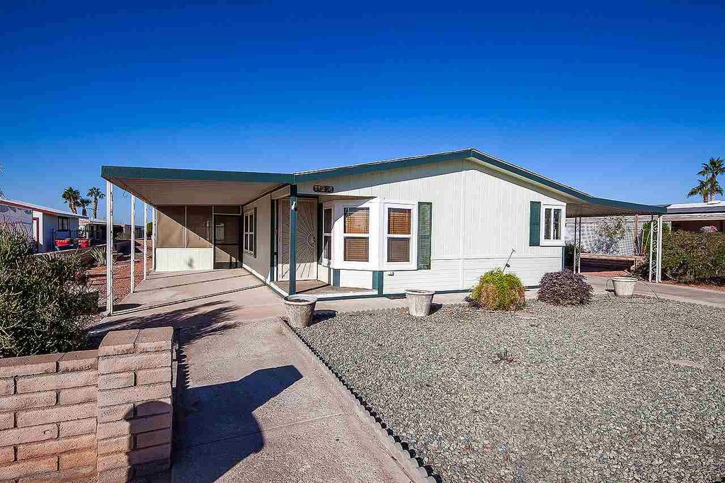 11274 S Ocotillo Ln, Yuma, AZ 85365 2 Bed, 2 Bath Mobile