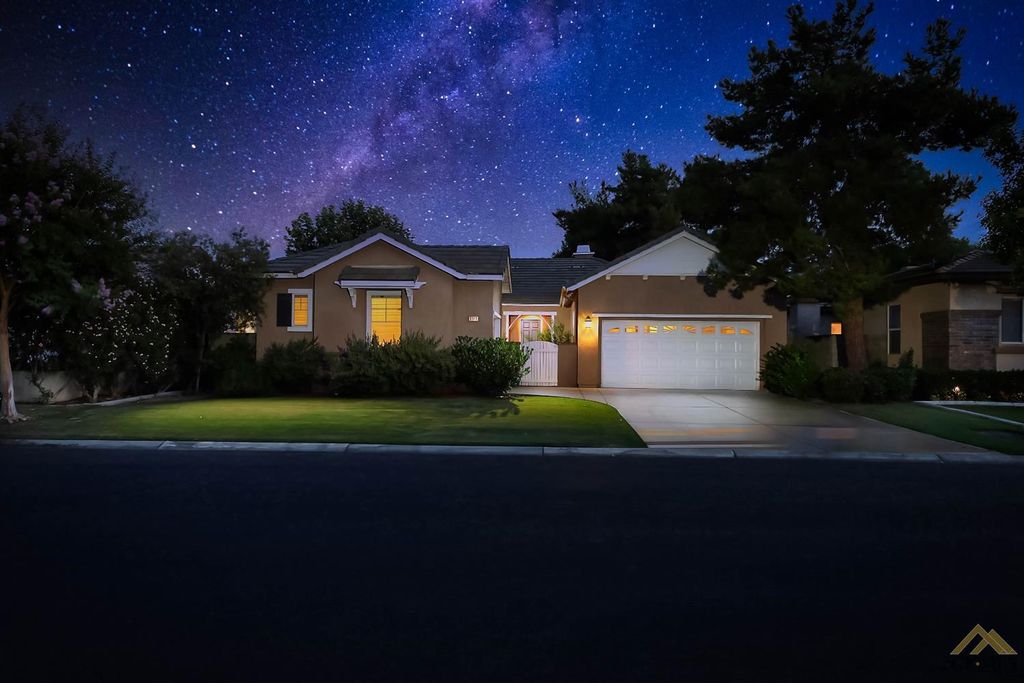 9303 Camargo Way, Bakersfield, CA 93312