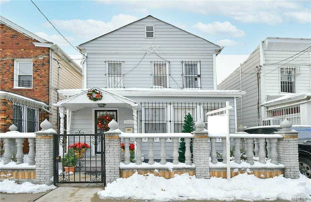 298 Grant Ave #1, Brooklyn, NY 11208