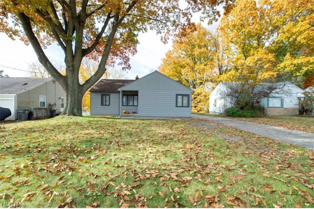 240 S Bon Air Ave, Youngstown, OH 44509 SingleFamily Home for Sale