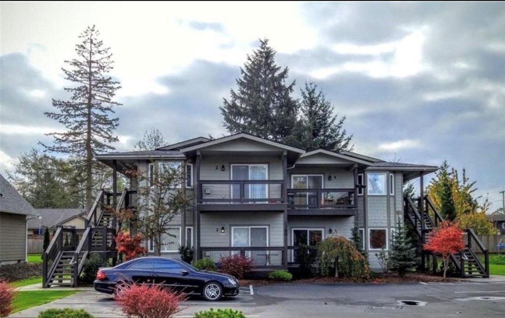 1389 Bayview Ct #101, Blaine, WA 98230