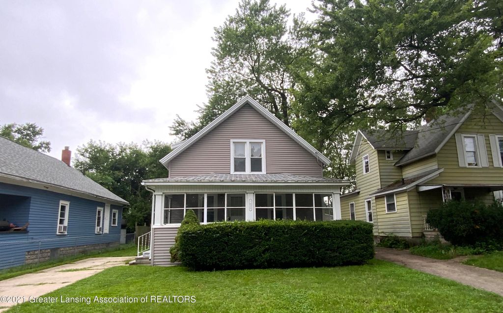 1620 Linval St, Lansing, MI 48910