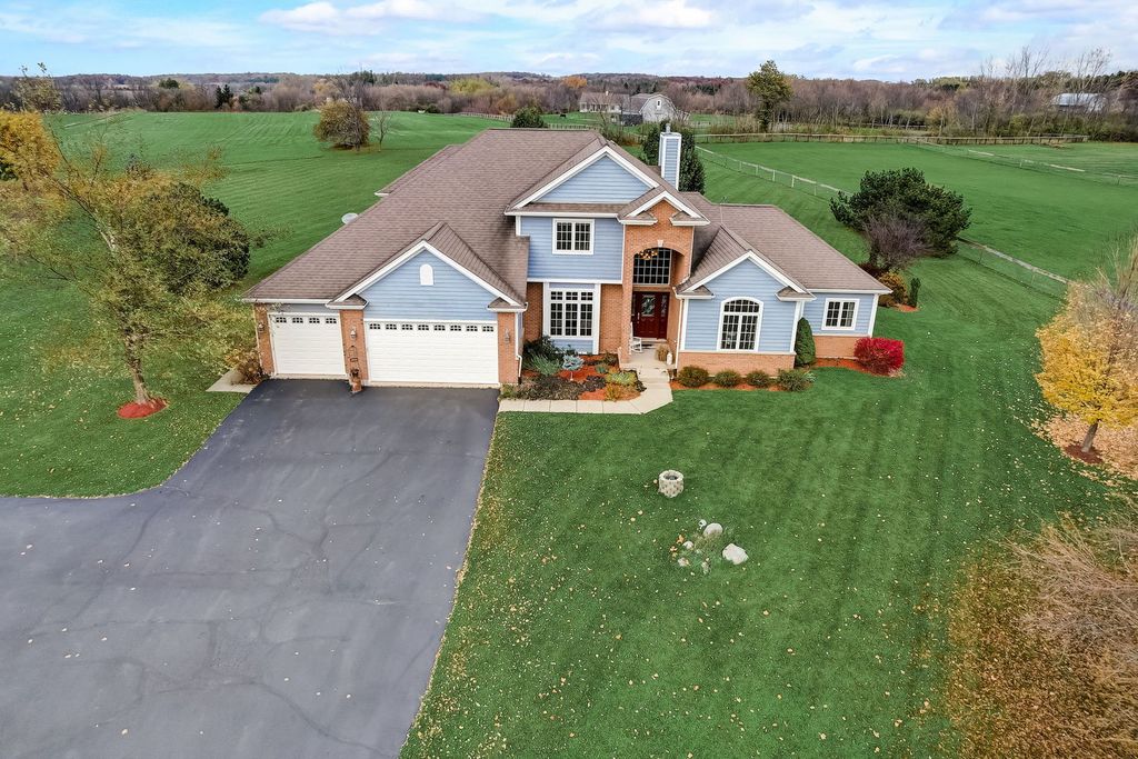 20818 Highview Rd, Marengo, IL 60152