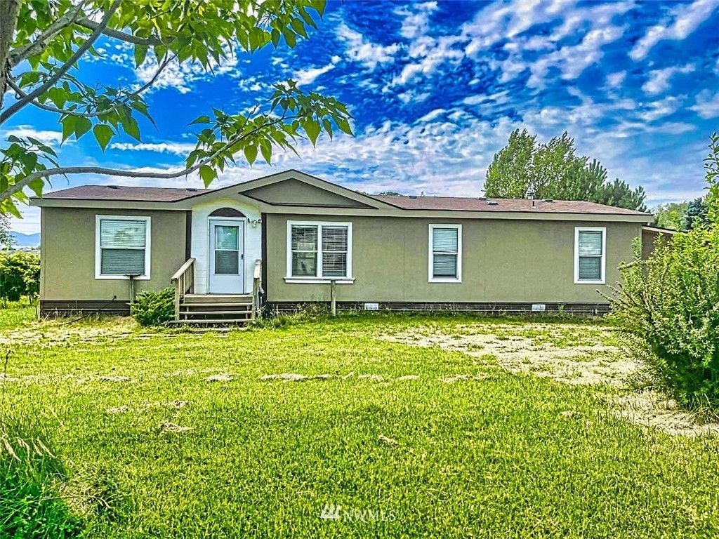 119 Old Riverside Hwy, Omak, WA 98841