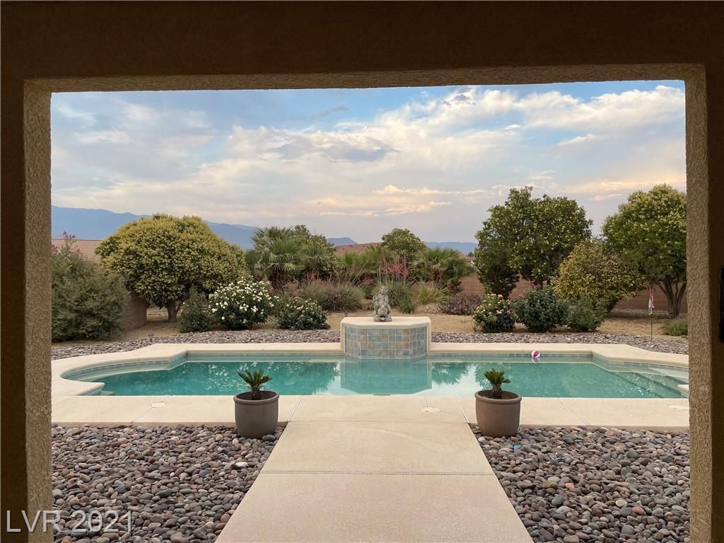6701 Raintree Ct, Pahrump, NV 89061