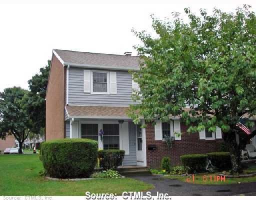 23 Greenwich Way, Milford, CT 06460