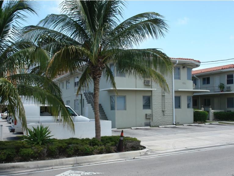 9457 Abbott Ave #2, Miami Beach, FL 33154