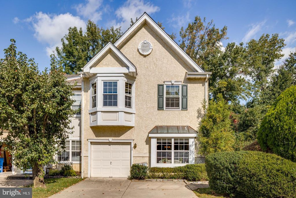 39 Versailles Blvd, Cherry Hill, NJ 08003