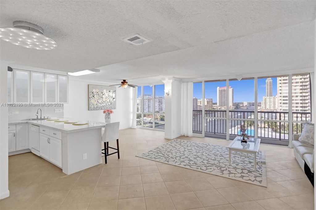 2017 S Ocean Dr #1107, Hallandale Beach, FL 33009