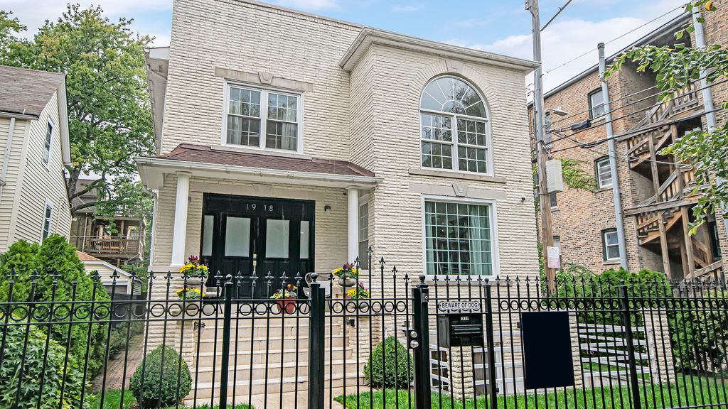 1918 W Winnemac Ave, Chicago, IL 60640