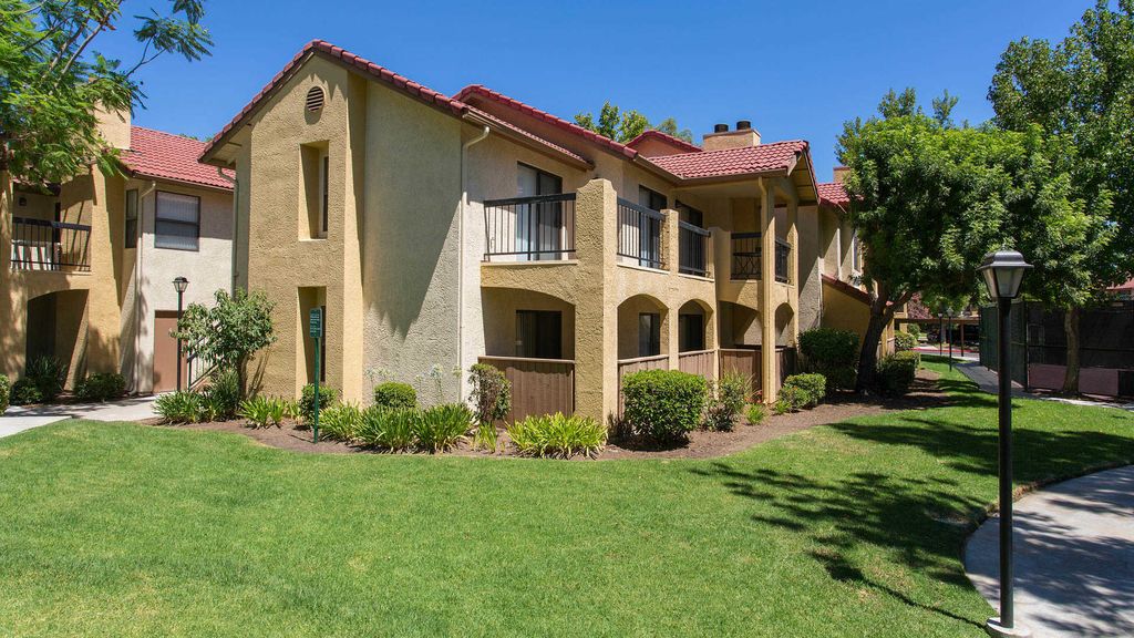 11450 Poema Pl, Chatsworth, CA 91311