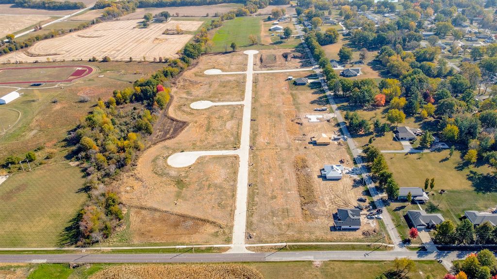 4 Bailey Pl, Sturgeon, MO 65284