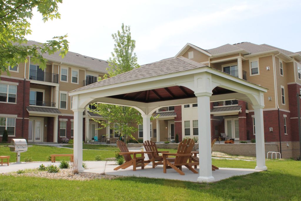 3864 Maple Grove Dr #107, Madison, WI 53719