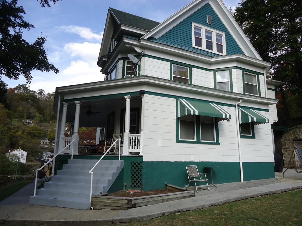 29 Maple Ave, Welch, WV 24801 MLS 85976 Trulia