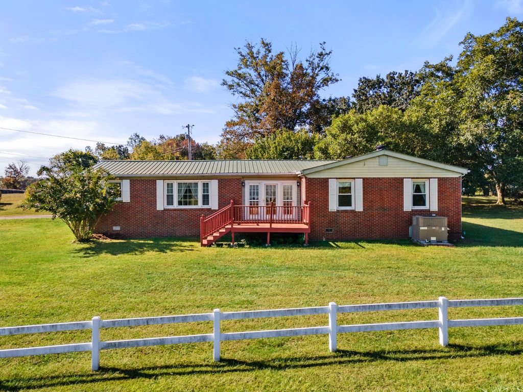 7320 Fernvale Rd, Fairview, TN 37062