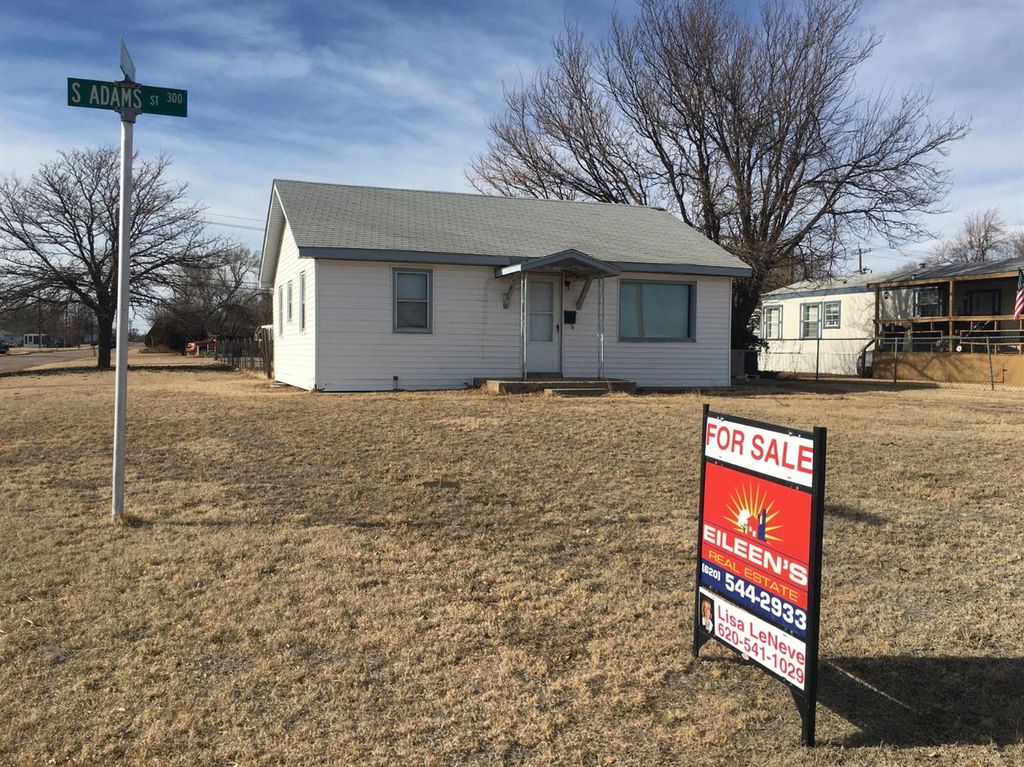 315 S Adams St, Hugoton, KS 2 Bed, 1 Bath SingleFamily Home 7