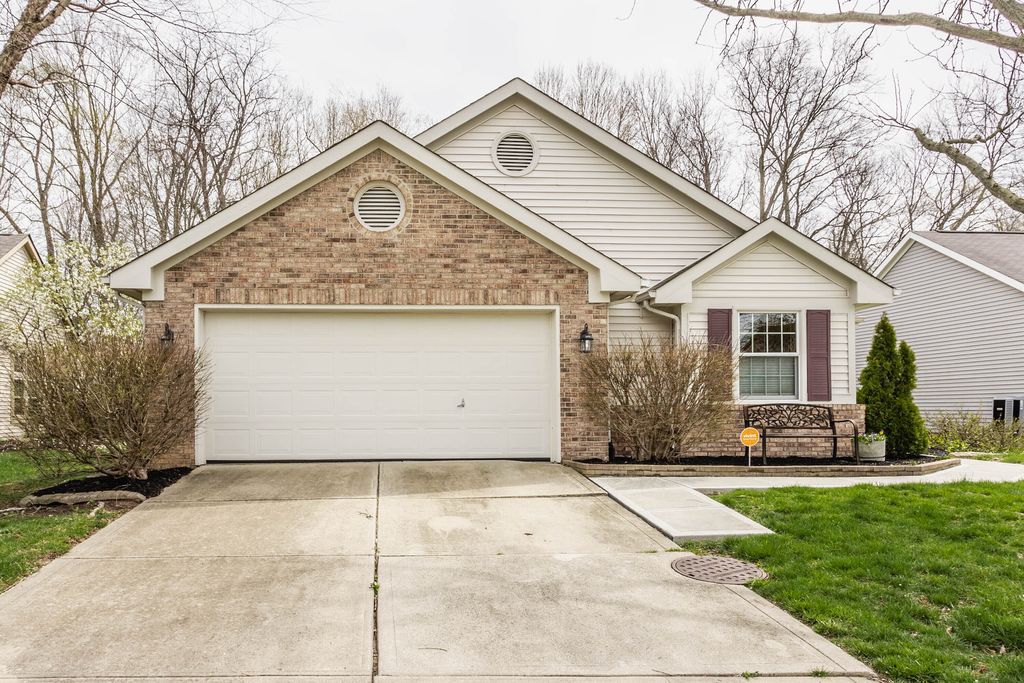 11211 Stratford Way, Fishers, IN 46038