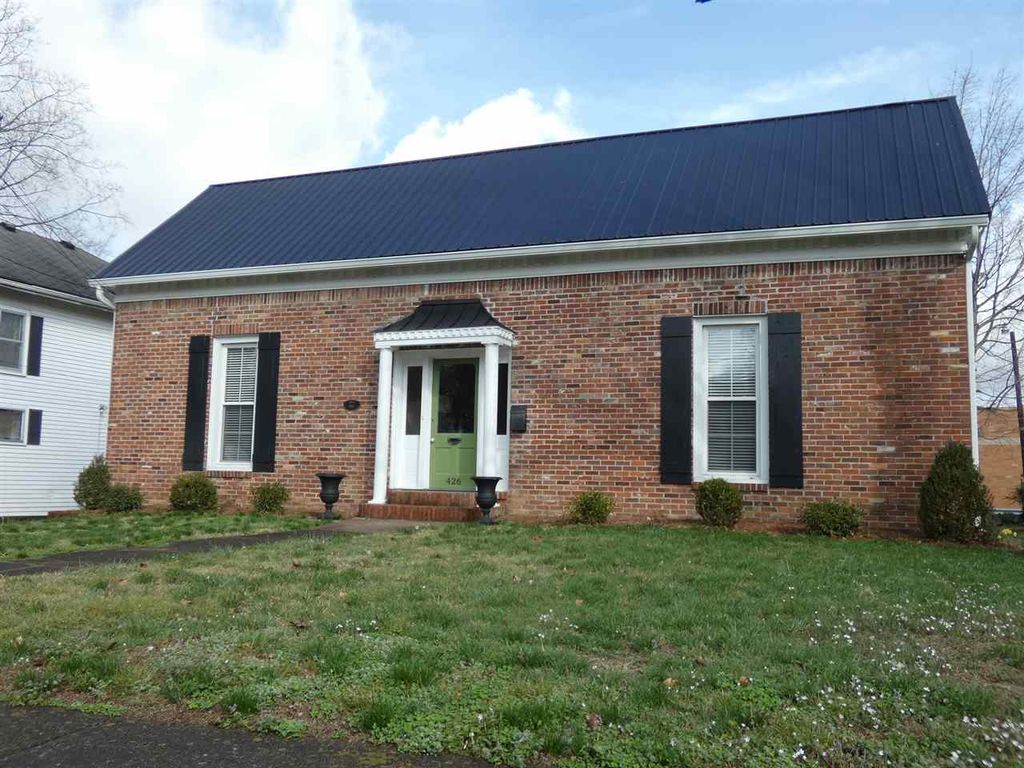 426 W  5th St, Russellville, KY 42276