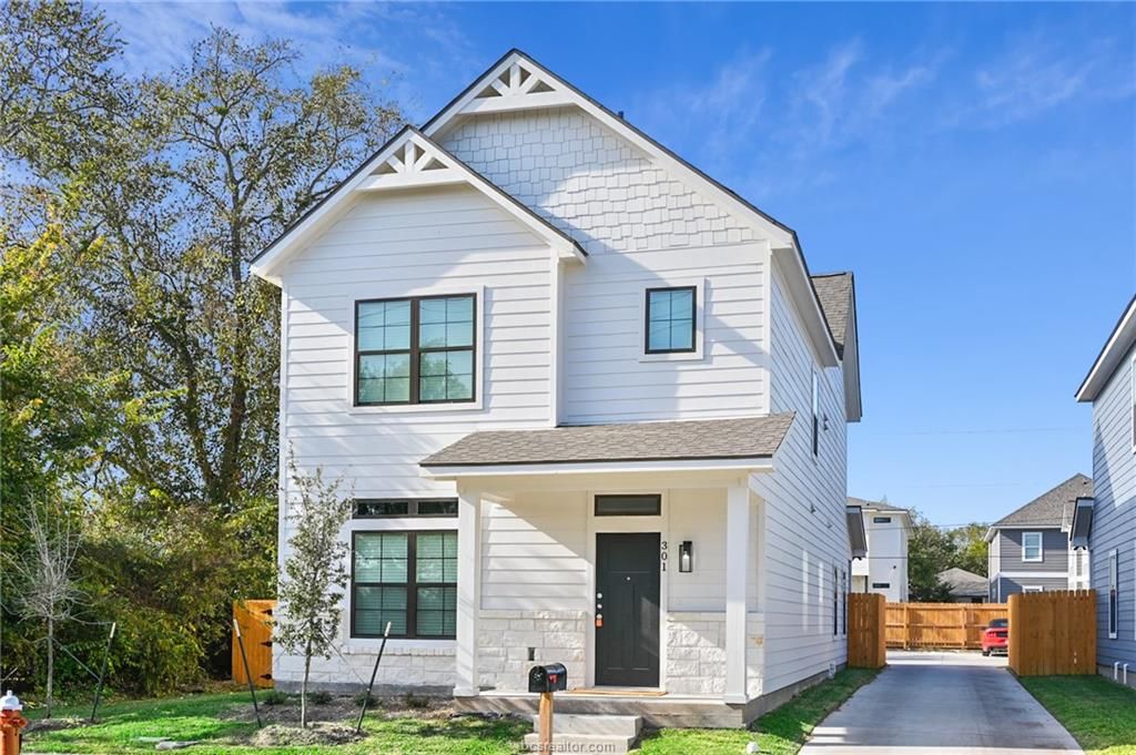 301 Luther St, College Station, TX 77840