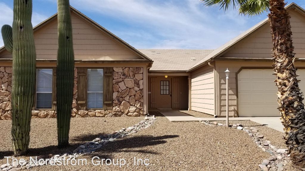 8651 N Newhill Ave, Tucson, AZ 85742