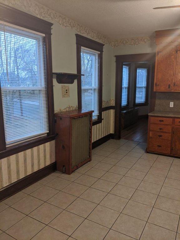 171 Sunnyside Ave #2, Waterbury, CT 06708
