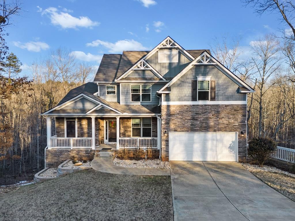 9475 Dunmoore Dr, Cumming, GA 30028