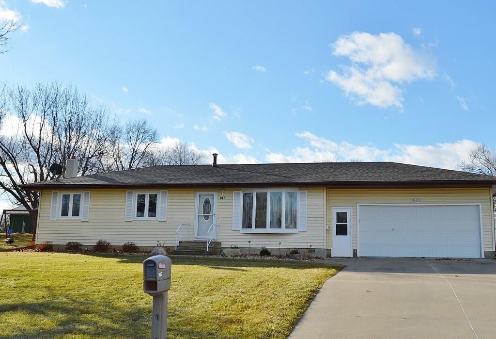 107 Riverview Dr, Vinton, IA 52349 Trulia