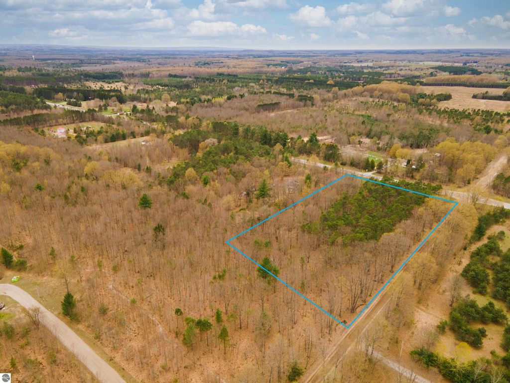 Em M 113, Fife Lake, MI 49633 Trulia