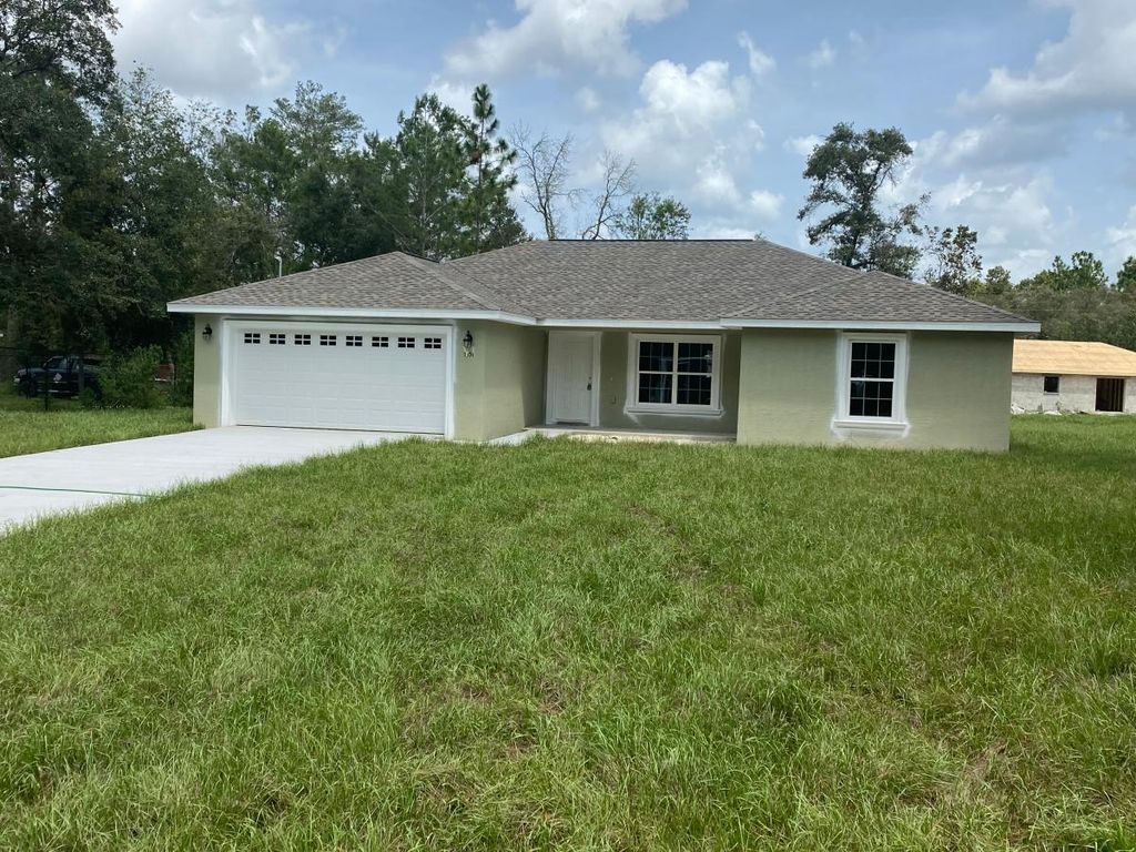 7451 N Lime Dr, Citrus Springs, FL 34433