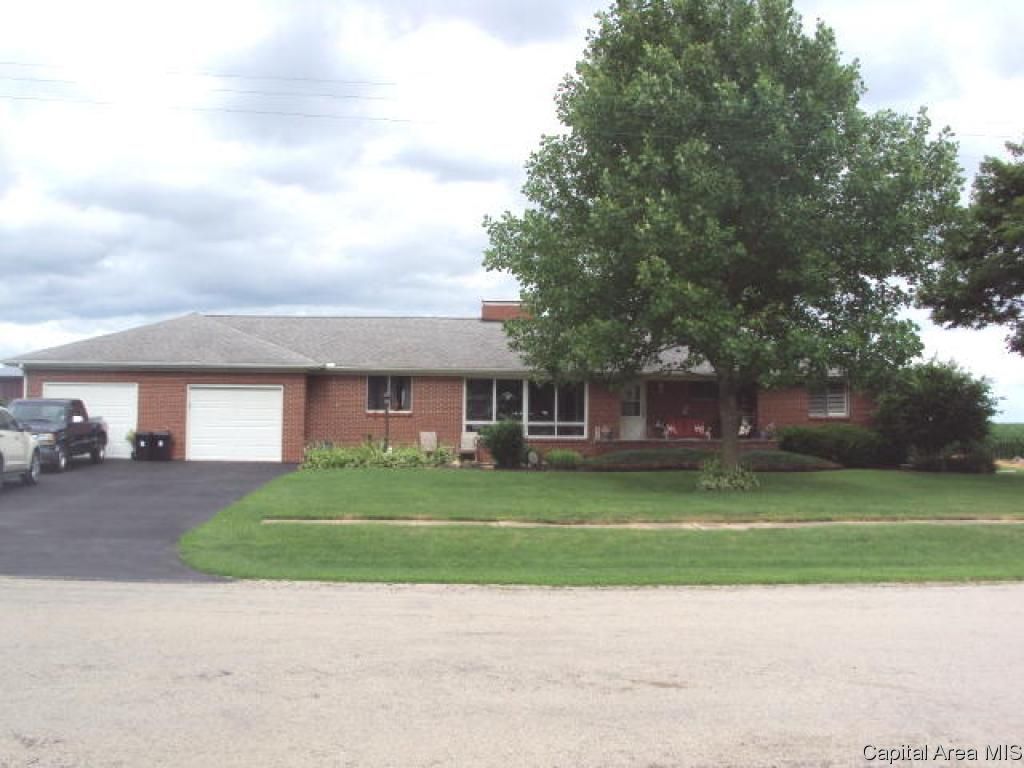 631 S Center St, Oneida, IL 61467 Trulia