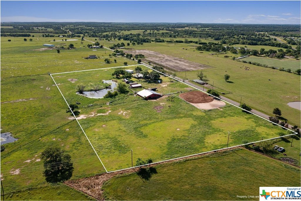 323 County Road 450, Thorndale, TX 76577