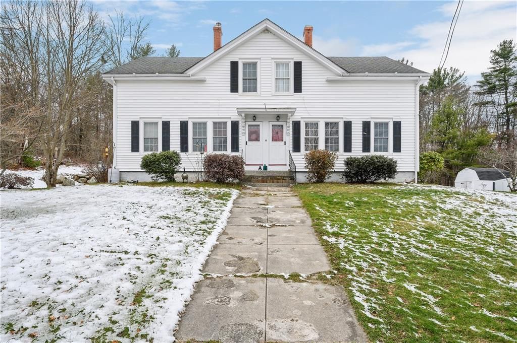 18361838 Victory Hwy, Glendale, RI 6 Bed, 3 Bath MultiFamily Home