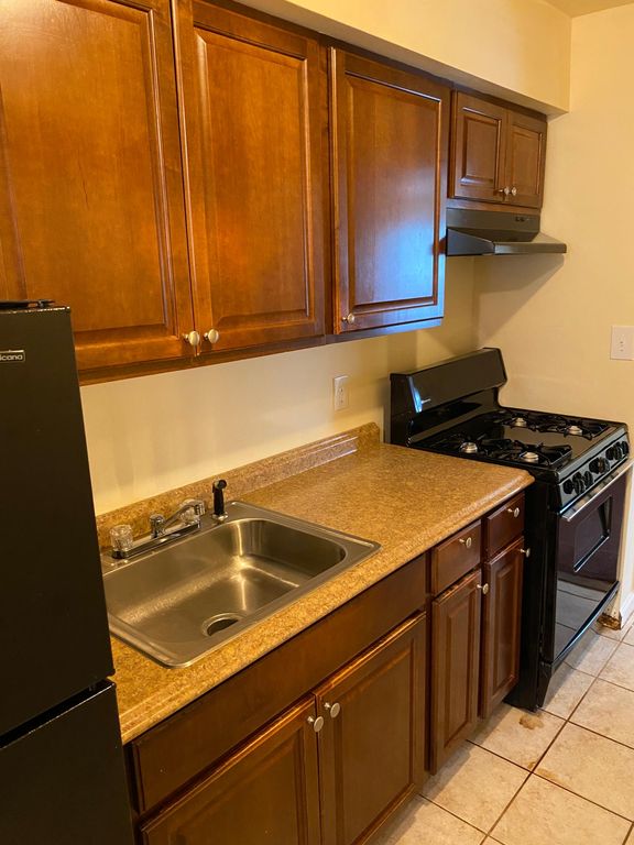 2808 Gainesville St SE #2, Washington, DC 20020