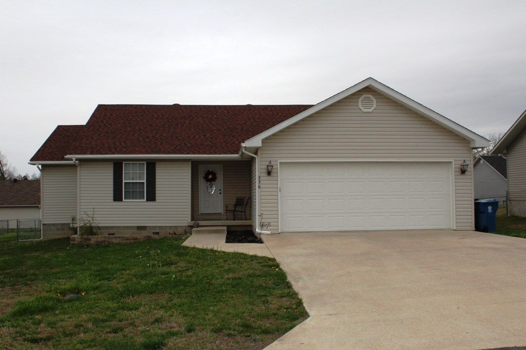 336 Murfield Dr, Poplar Bluff, MO 63901