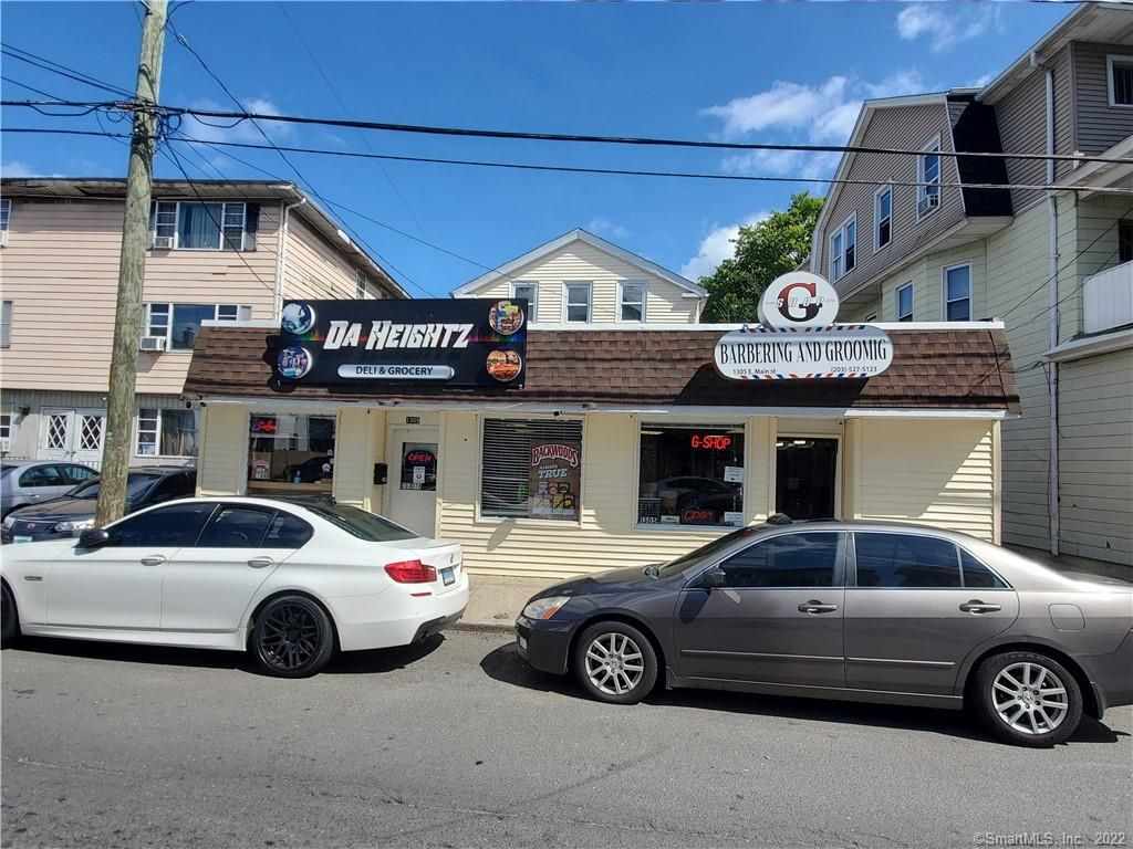 1305 E Main St, Waterbury, CT 06705