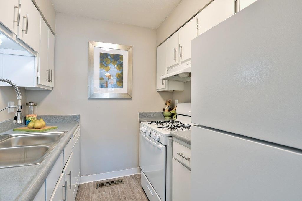 1850 Idlewild Dr, Reno, NV 89509