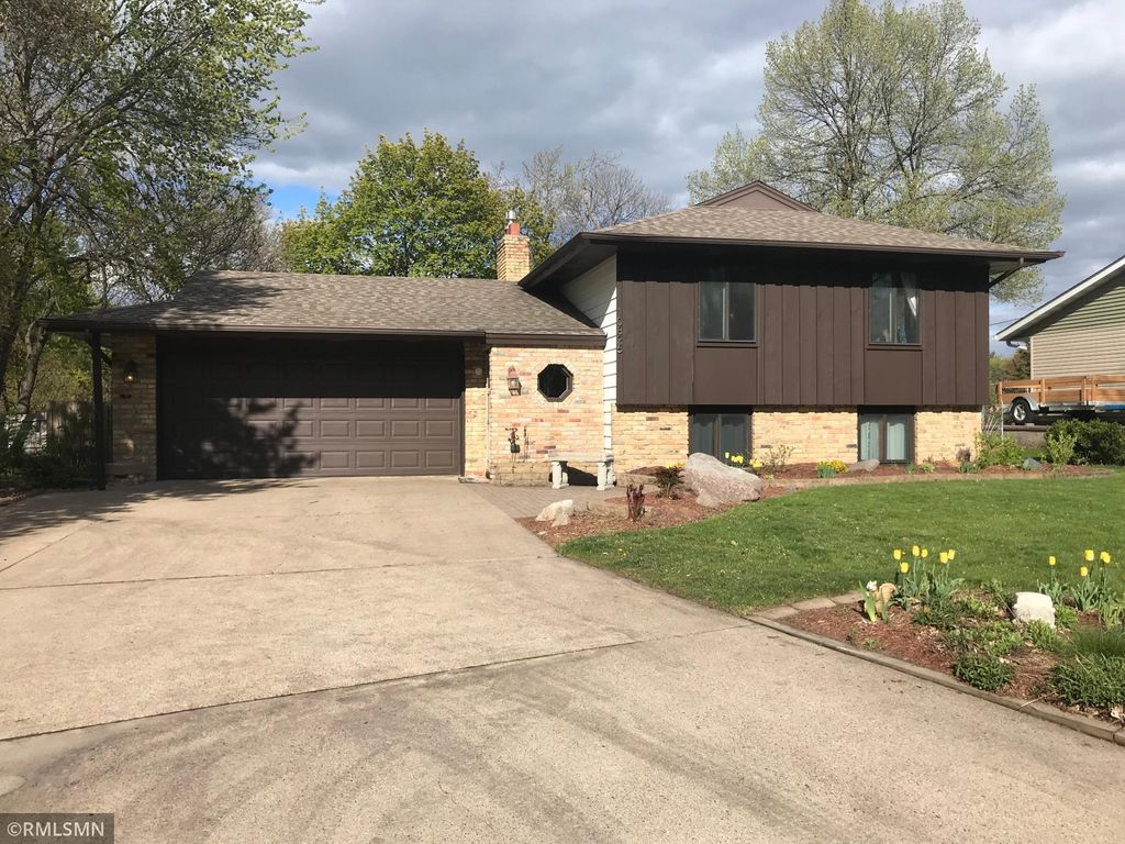 10825 Mississippi Blvd NW, Coon Rapids, MN 55433